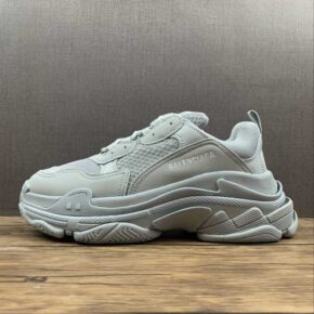 Balenciaga Triple S